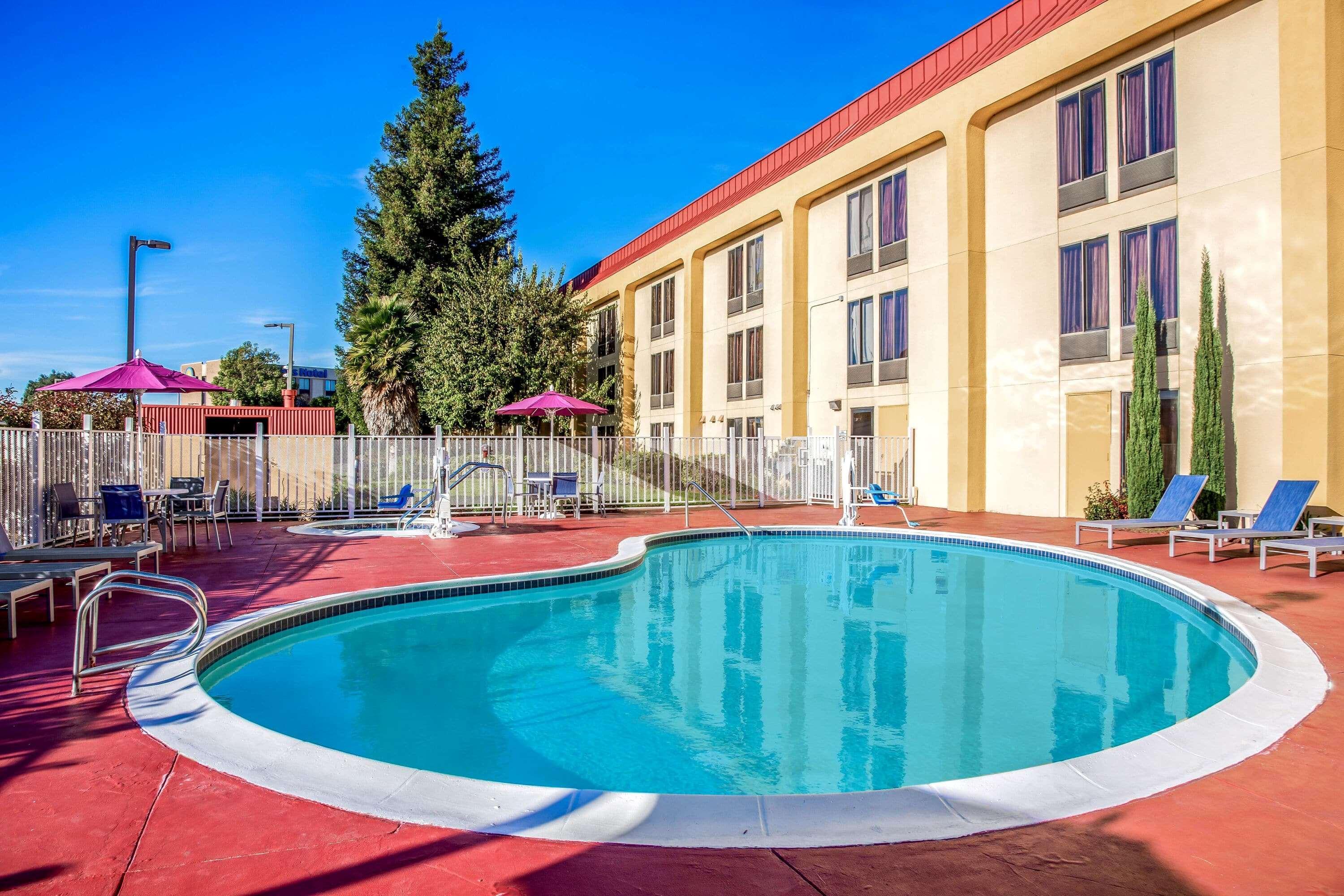 Oakland Airport Arena Hotel Екстер'єр фото