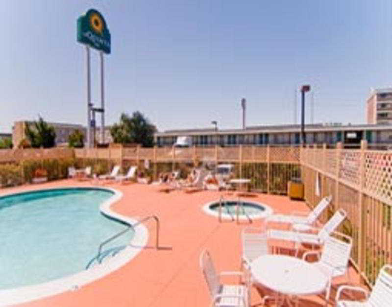 Oakland Airport Arena Hotel Екстер'єр фото
